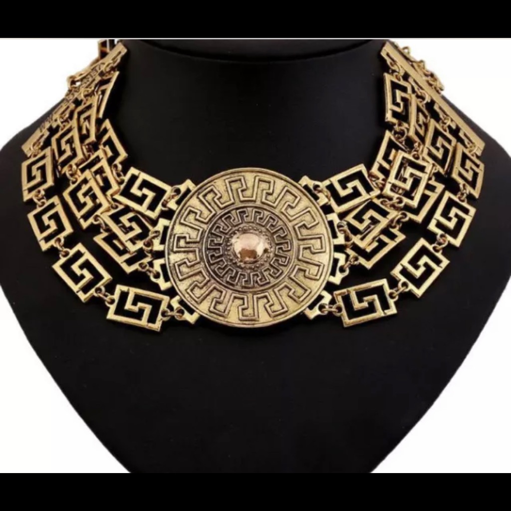 Versace For H&M Gold Medallion Choker Necklace H&M Cruise Collection 2011 Bn